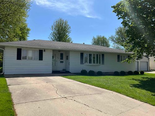 214 Auburn St, West Union, IA, 52175-1109 | Card Image