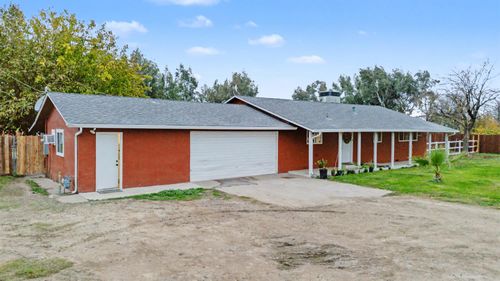 21805 Lexington Ave, Dos Palos, CA, 93620-9627 | Card Image