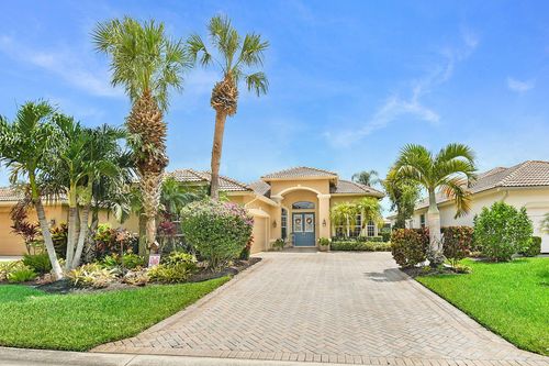 8820 First Tee Rd, Port St Lucie, FL, 34986-3063 | Card Image