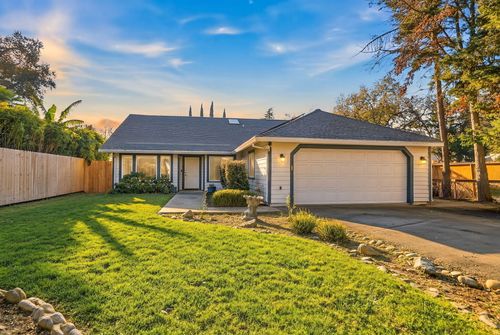 3385 Pioneer Ln, Redding, CA, 96001-4629 | Card Image