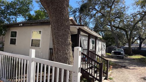 10009 N Florence Ave, Tampa, FL, 33612-8051 | Card Image