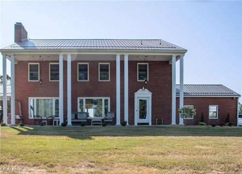10084 Cadiz Rd, Cambridge, OH, 43725-8570 | Card Image