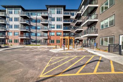 2518 - 395 Skyview Pky Ne, Condo with 2 bedrooms, 2 bathrooms and 1 parking in Calgary AB | Image 2