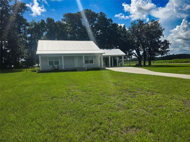16011 Nw 73 Rd Ct, House other with 2 bedrooms, 2 bathrooms and null parking in Trenton FL | Image 4