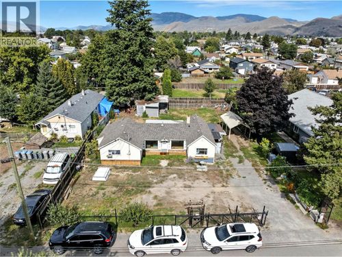 134 King St, Kamloops, BC, V2B3Z8 | Card Image