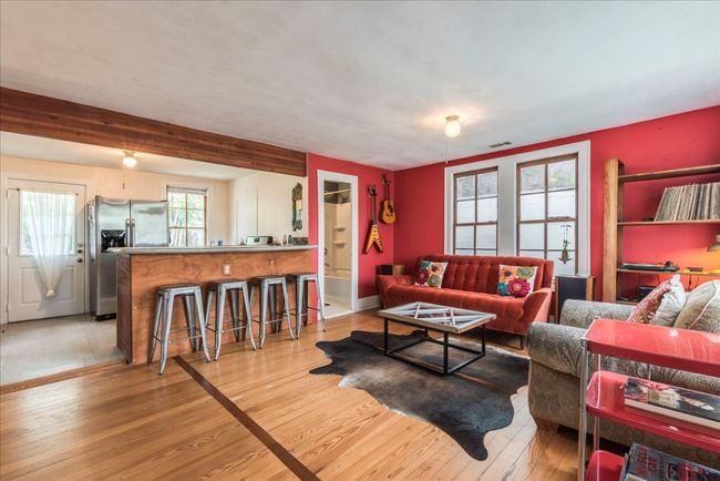 1713 S 5 Th St, House other with 2 bedrooms, 1 bathrooms and 2 parking in Austin TX | Image 5