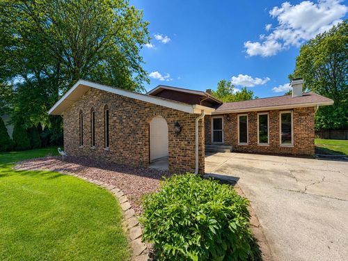 10008 Garfield Ct, Crown Point, IN, 46307 | Card Image