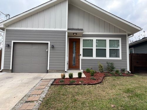 2727 Foreman St, Dallas, TX, 75210-1333 | Card Image