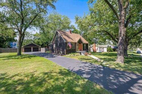 7816 Blazer Ave, Justice, IL, 60458-1322 | Card Image