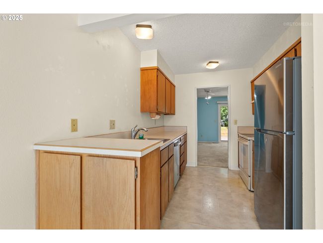 5312 Sw Erickson Ave, Condo with 2 bedrooms, 2 bathrooms and 1 parking in Beaverton OR | Image 9