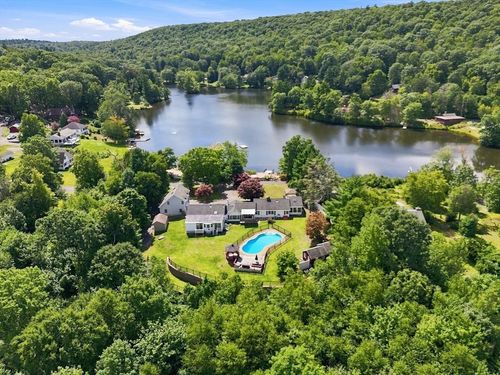 102 Lakeside Dr, Monson, MA, 01057-9735 | Card Image