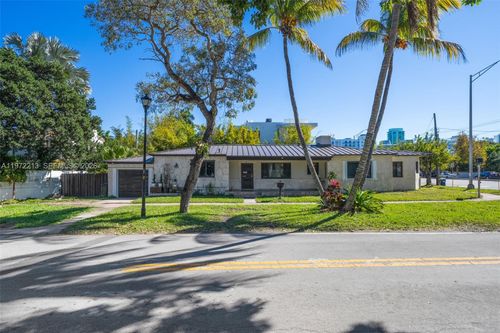 6311 Lagorce Dr, Miami Beach, FL, 33141-4522 | Card Image