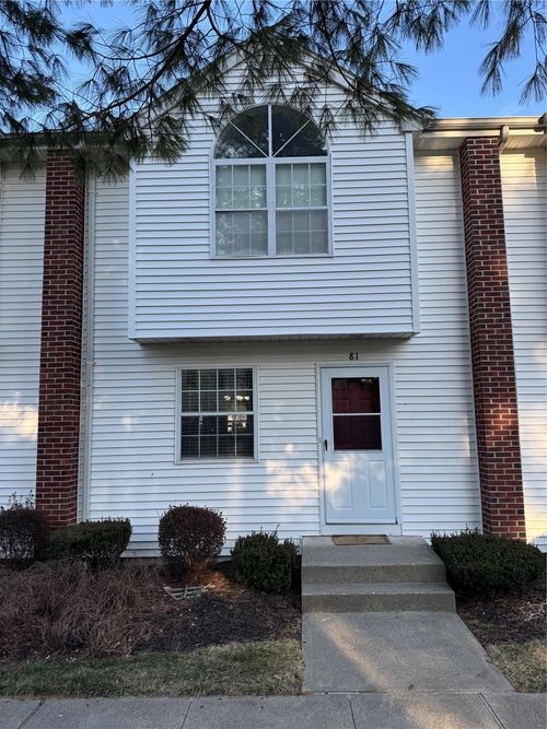 81 Village Ml, Haverstraw, NY, 10927-1069 | Card Image