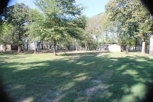 111 Daniel Dr, Mabank, TX, 75156-8422 | Card Image