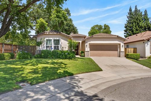34 Riverscape Court, Sacramento, CA, 95833 | Card Image