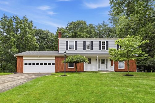 1534 King Charles Dr, Pittsburgh, PA, 15237-1583 | Card Image