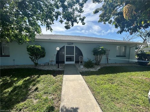 right-side-1239 Se 23rd Pl, Cape Coral, FL, 33990-2085 | Card Image