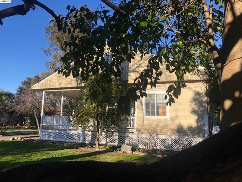 627 Rose Ave, Pleasanton, CA, 94566-6564 | Card Image