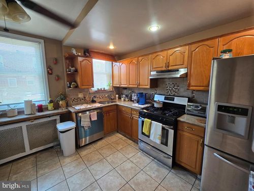 1216 Knorr St, PHILADELPHIA, PA, 19111-4932 | Card Image