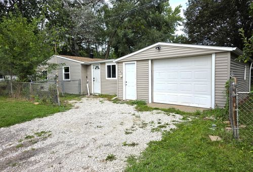 185 Kirkwood Ave, Springfield, MI, 49037-8167 | Card Image