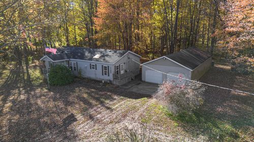 17235 Main St, Nunica, MI, 49448-9337 | Card Image