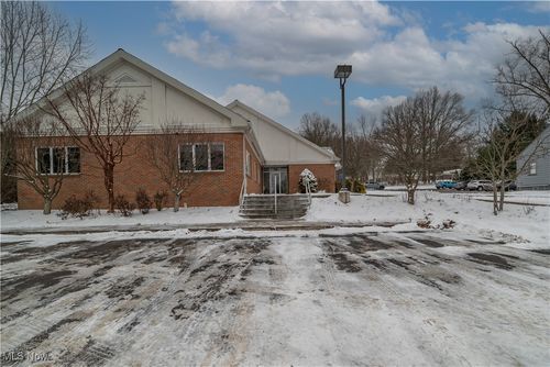 260 Niles Cortland Rd Ne, Warren, OH, 44484-1938 | Card Image