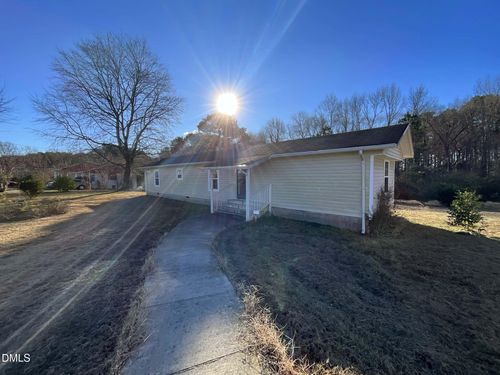 30 Sutton Rd, Louisburg, NC, 27549-8352 | Card Image