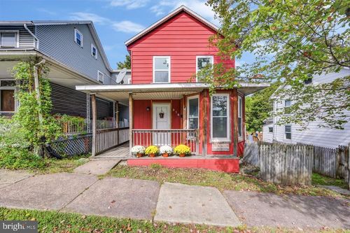 315 Berwick St, WHITE HAVEN, PA, 18661-1302 | Card Image