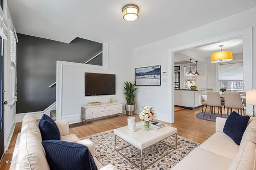 1543 S 4th St, Columbus, OH, 43207-1828 | Card Image