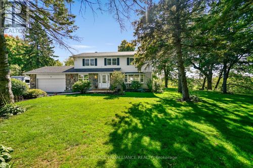4 Connell Pl, Prescott, ON, K0E1T0 | Card Image