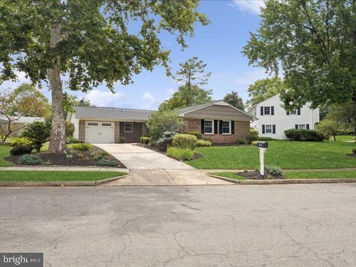 4133 Point Hollow Ln, FAIRFAX, VA, 22033-3002 | Card Image
