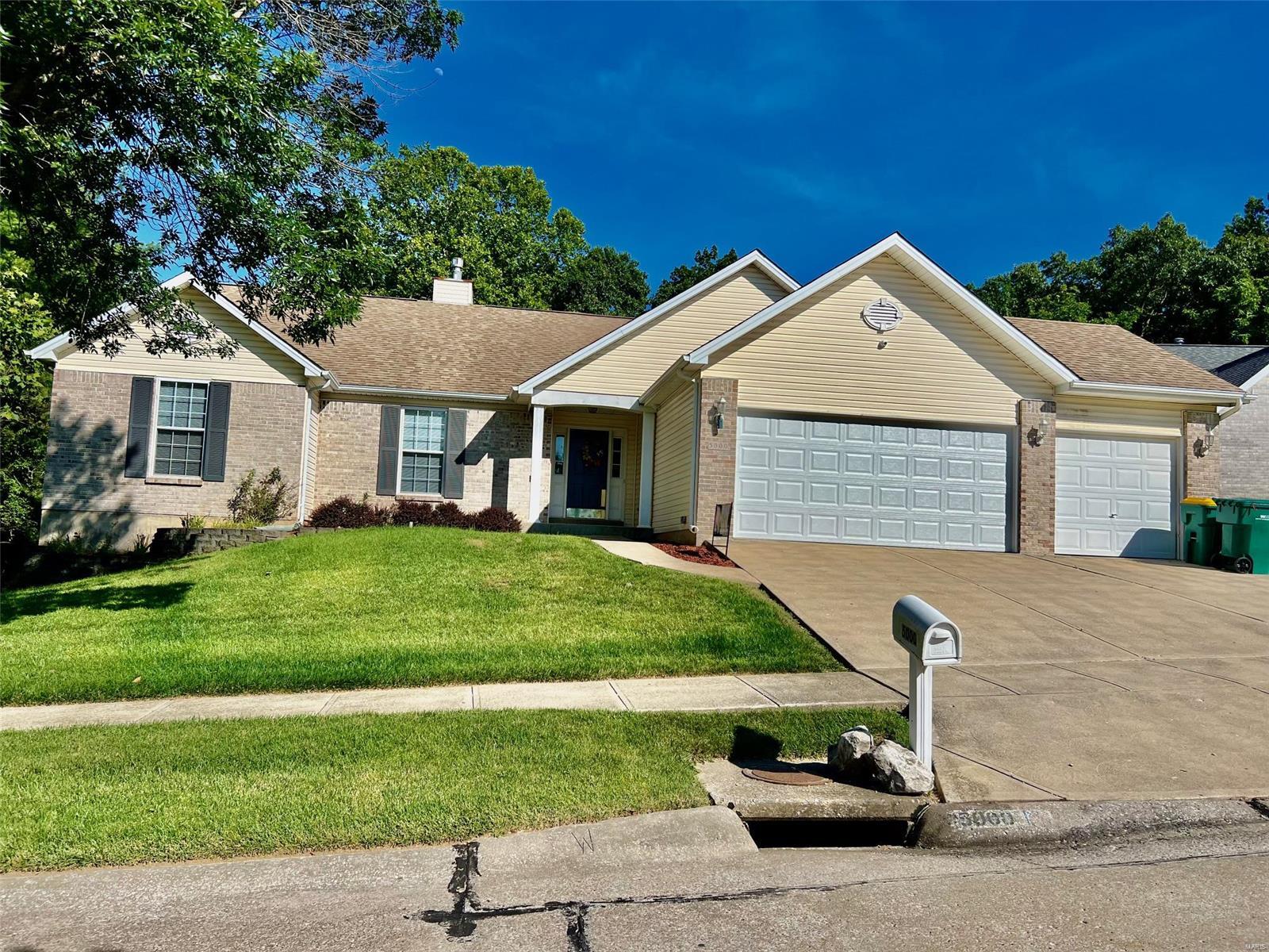 Annette Dr, Imperial, MO 63052