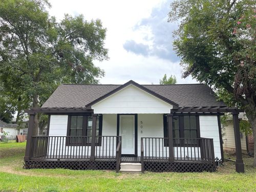 508 Davis St, Wharton, TX, 77488-5221 | Card Image