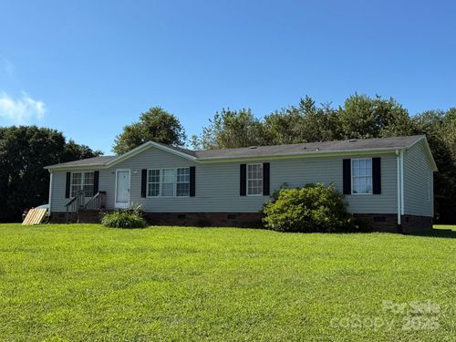 146 Cartwright Rd, Harmony, NC, 28634-9415 | Card Image