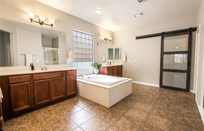 8816 Adobe Grande St, House other with 4 bedrooms, 3 bathrooms and null parking in Las Vegas NV | Image 20