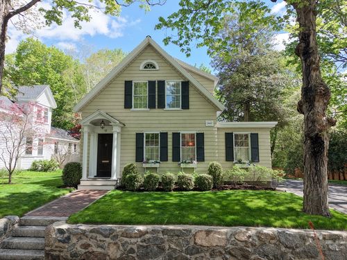 12 Cottage Street, Wellesley, MA, 02482 | Card Image