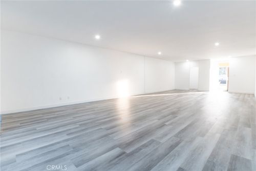 ste-115-7340 Florence Ave, Downey, CA, 90240-3646 | Card Image