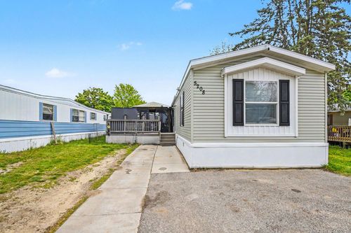 5208 Village Drive Sw, Wyoming, MI, 49509 | Card Image