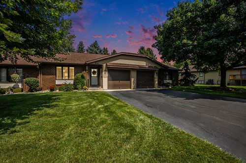 5136 Ridgeview Dr, Hudsonville, MI, 49426-1751 | Card Image