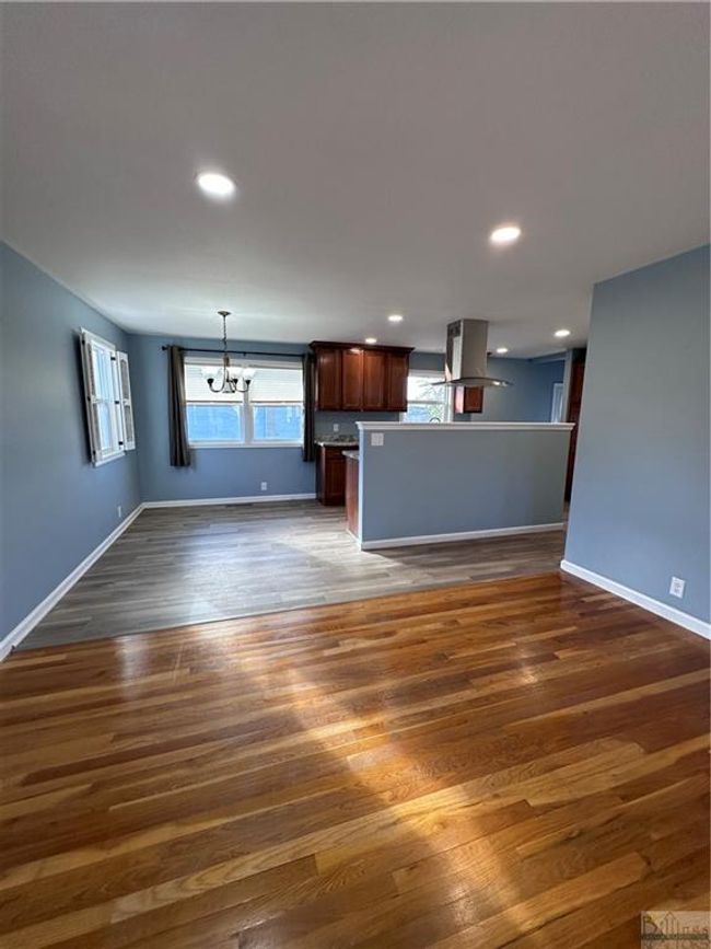 807 10 Th Ave N, House other with 3 bedrooms, 3 bathrooms and null parking in Glasgow MT | Image 12
