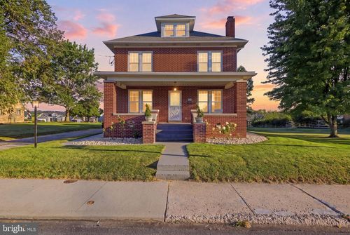 579 E King St, LITTLESTOWN, PA, 17340-1621 | Card Image