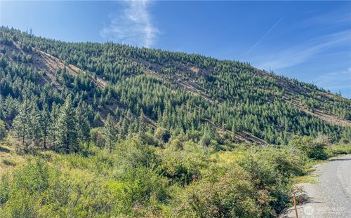 10558 Mud Creek Rd, Entiat, WA, 98822-9752 | Card Image