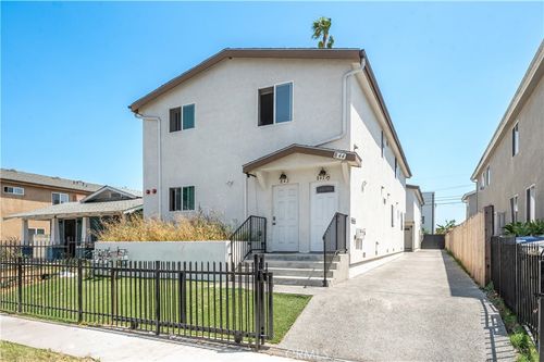 844 W 78th St, Los Angeles, CA, 90044-5001 | Card Image