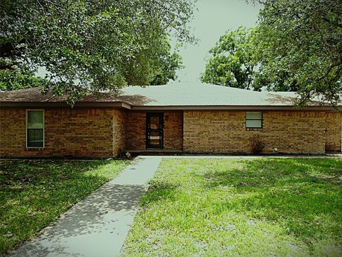 84-6605 Us Highway 67, Bangs, TX, 76823-4286 | Card Image