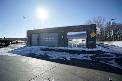 2045 W Galena Ave, Freeport, IL, 61032-3011 | Card Image