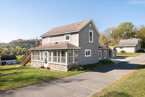 105 6th St, Hokah, MN, 55941-1100 | Card Image