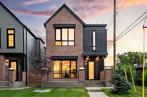 112 7 Ave Nw, Calgary, AB, T2M0A2 | Card Image
