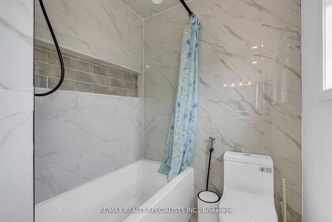 91 Buick Blvd, House other with 7 bedrooms, 5 bathrooms and 7 parking in Brampton ON | Image 32