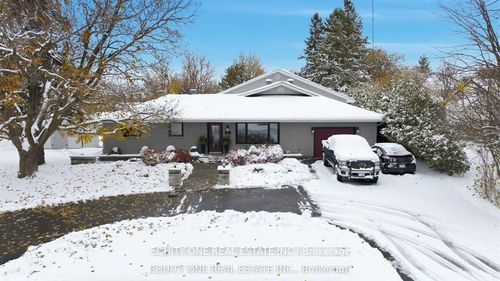 17 Savage Dr, Stittsville, ON, K2S1B9 | Card Image