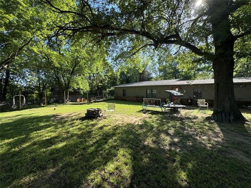 301 Lakeview Dr, Holdenville, OK, 74848-2817 | Card Image